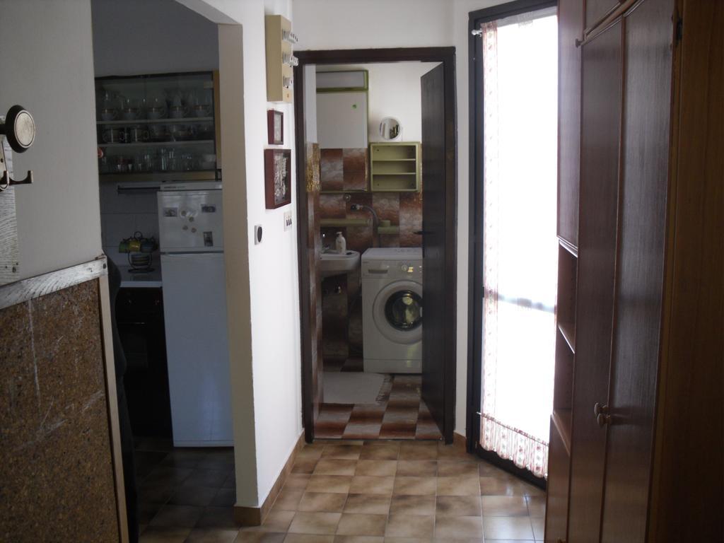 Holiday Pool House Pula Quarto foto